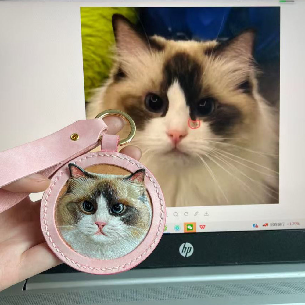 Handmade Leather Pet Portrait Keychain – Custom Dog or Cat Face Charm – A Meaningful Memorial Gift for Pet Lovers